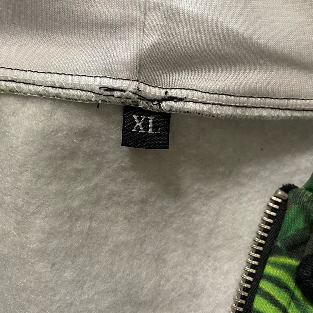 NWOT Adult sloth and lush jungle setting zip up hoodie - Picture 4 of 9